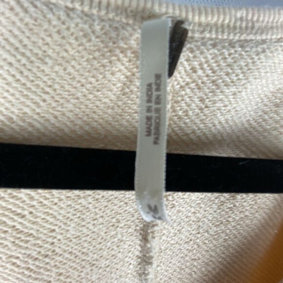 Free People Senorita Sweatshirt Medium Embroidered Puff Sleeve V-Neck Crop *READ - Picture 6 of 9